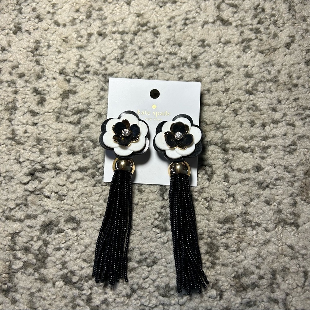 NWT Kate Spade Black & White Floral Beaded Tassel Rosy Posies Earrings